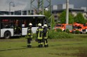 Schwerer Bus Unfall Koeln Porz Gremberghoven Neuenhofstr P036